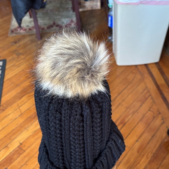 BEANIE W  Brown Wavy Hair Extension FULLY ATTACHED - Picture 5 of 15